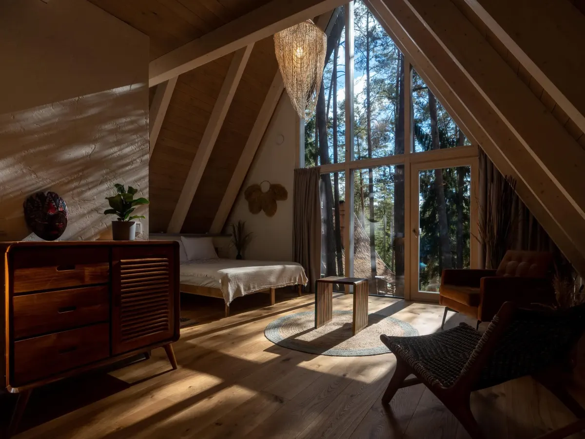 Loft suite with mezzanine